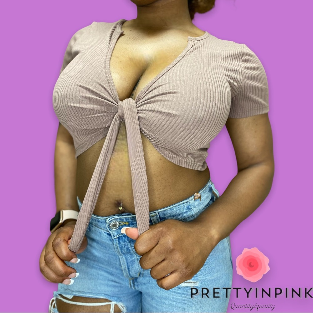 CROP TOP - Picture 3 of 3